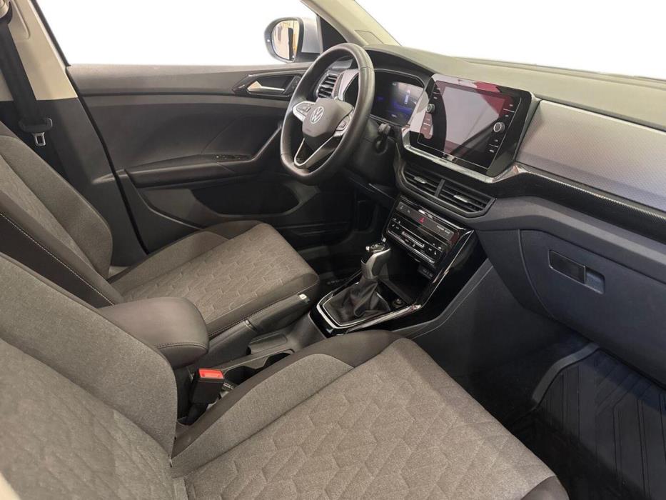 VOLKSWAGEN T-Cross 2024