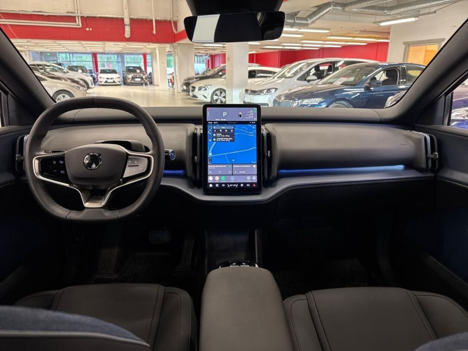 VOLVO EX30 2025