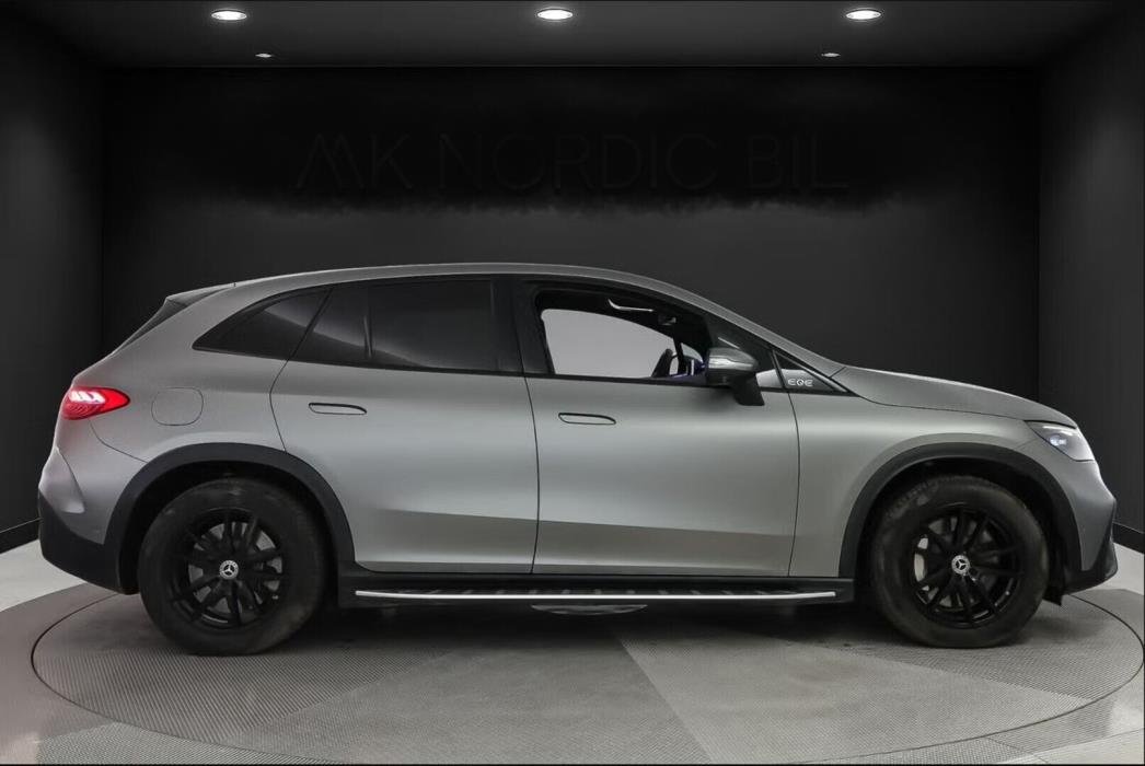 MERCEDES-BENZ EQE SUV 2023