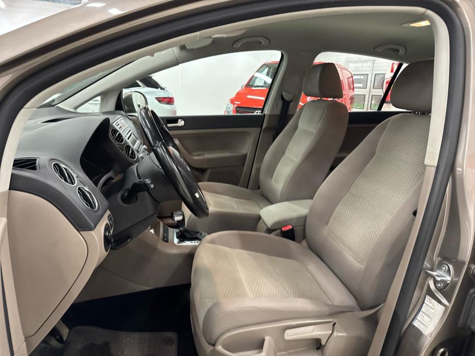 VOLKSWAGEN Golf Plus 2009