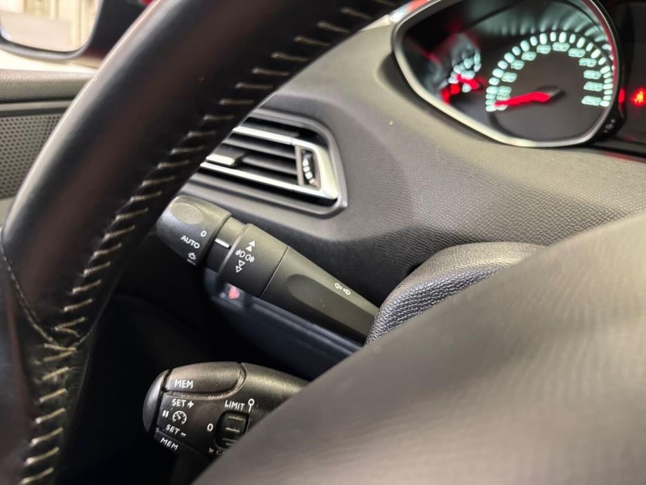 PEUGEOT 308 2019