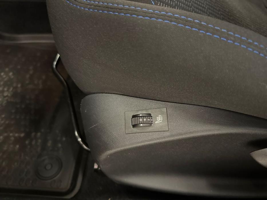 PEUGEOT 208 2019