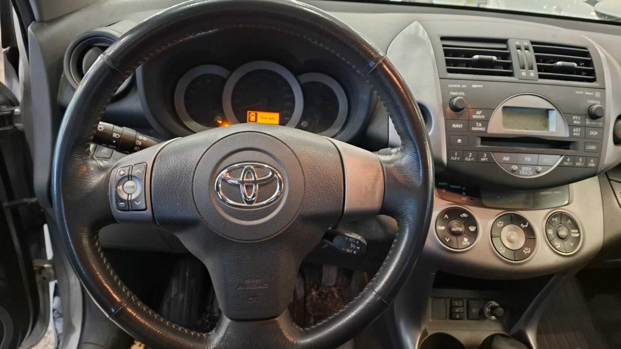 TOYOTA RAV4 2006