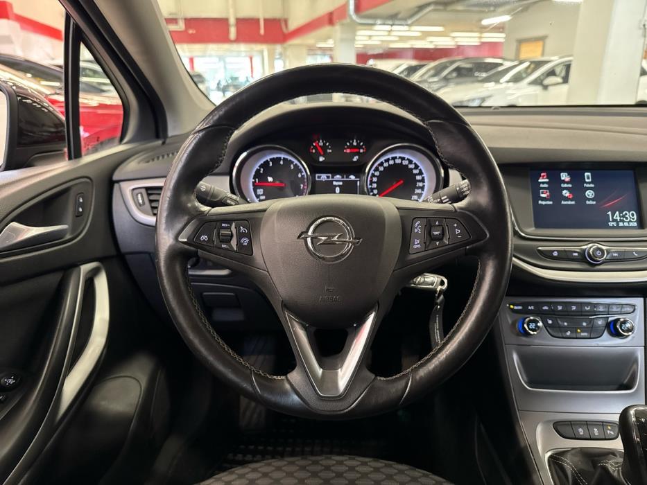 OPEL Astra 2017