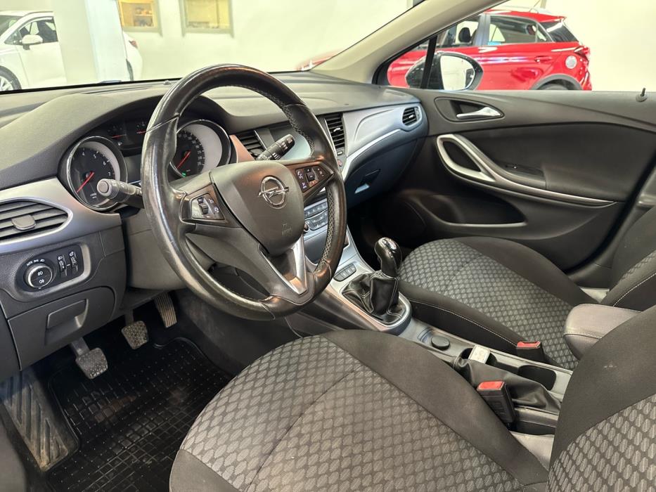 OPEL Astra 2017