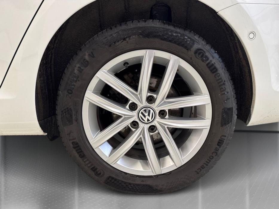 VOLKSWAGEN Golf 2018