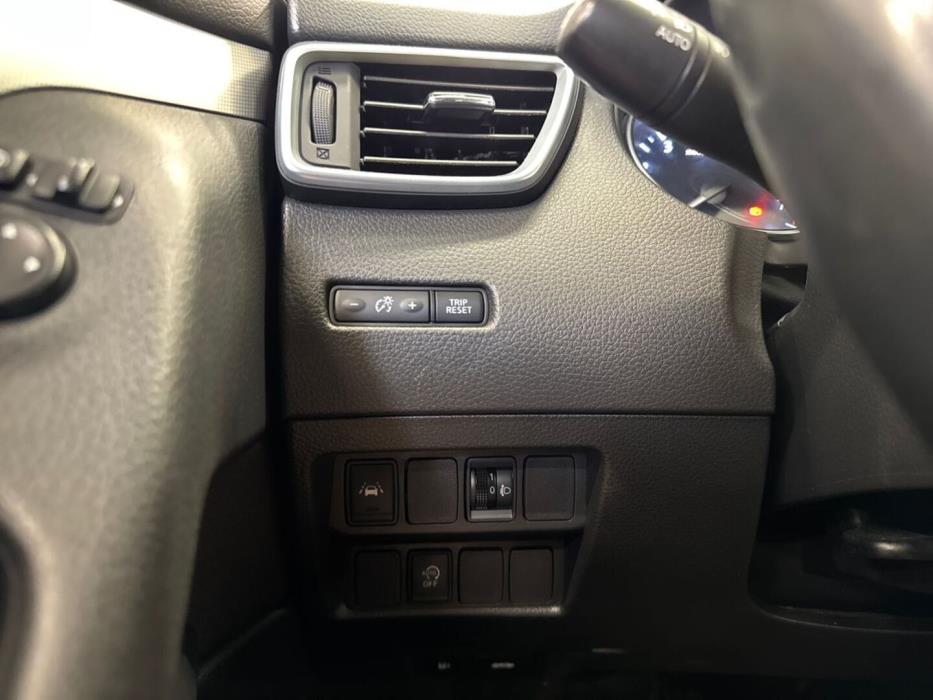 NISSAN Qashqai 2018