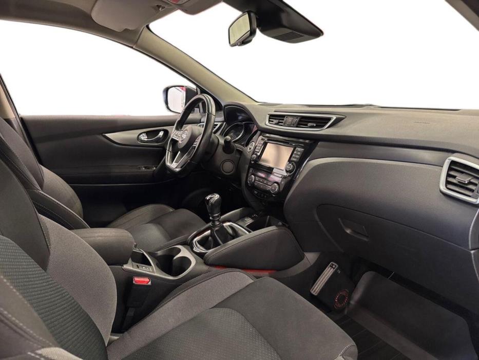 NISSAN Qashqai 2018