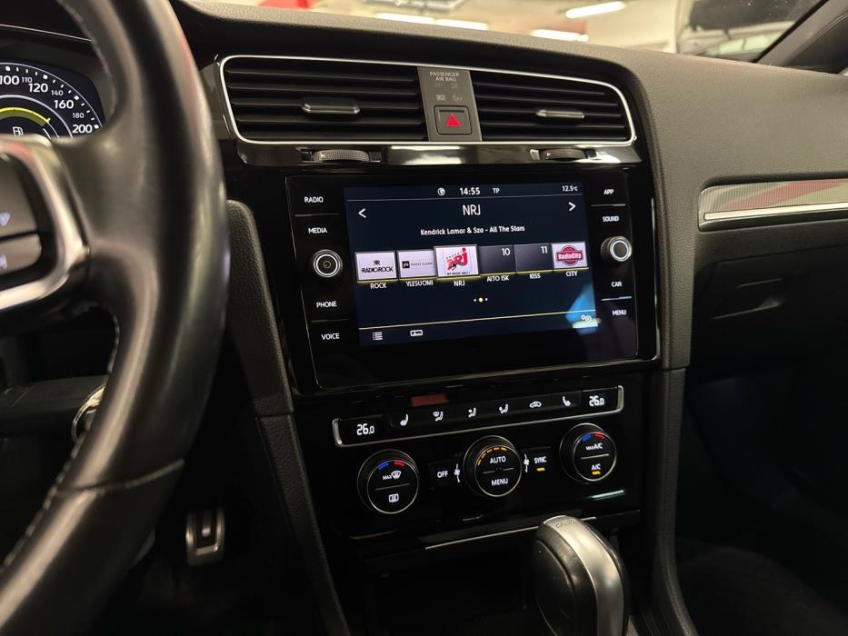 VOLKSWAGEN Golf 2019