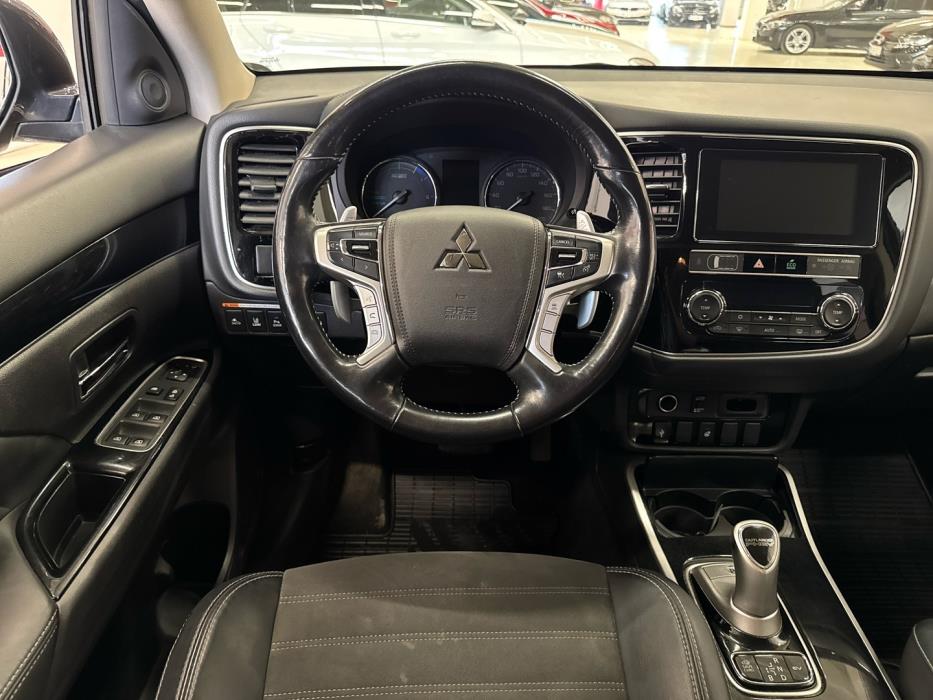 MITSUBISHI Outlander PHEV 2019