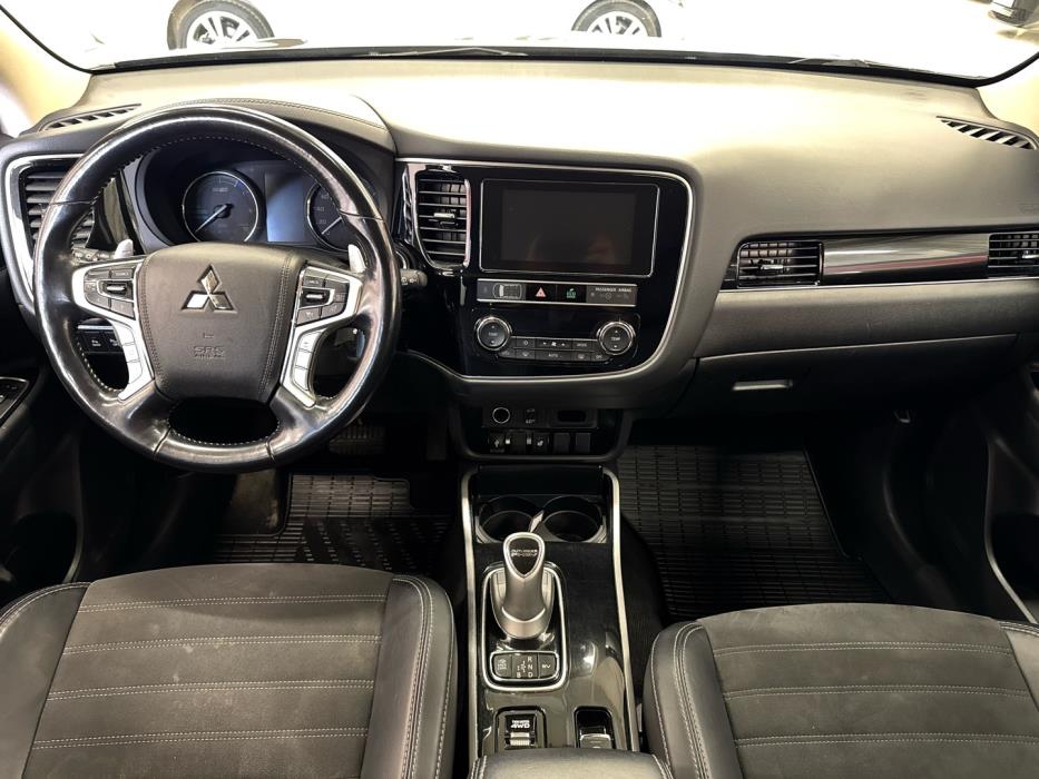 MITSUBISHI Outlander PHEV 2019