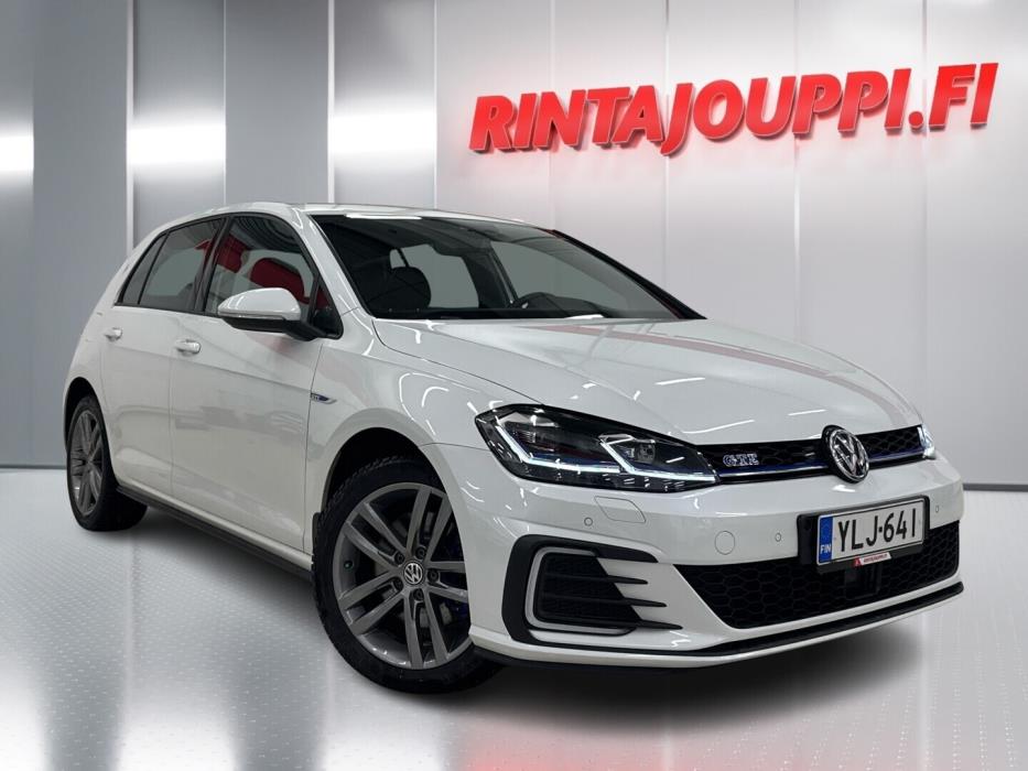 VOLKSWAGEN Golf 2018