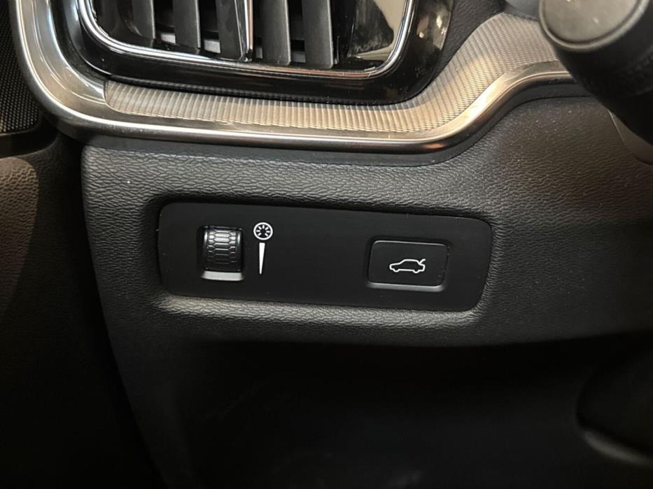 VOLVO S60 2020
