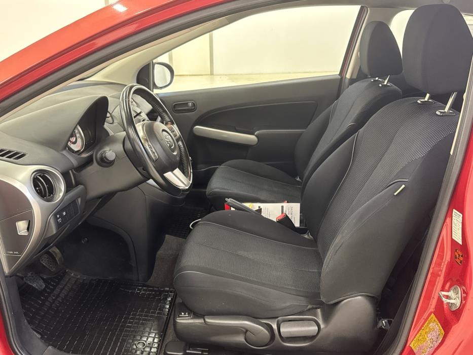 MAZDA Mazda2 2009