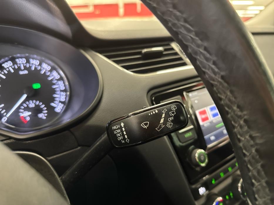 SKODA Octavia 2016