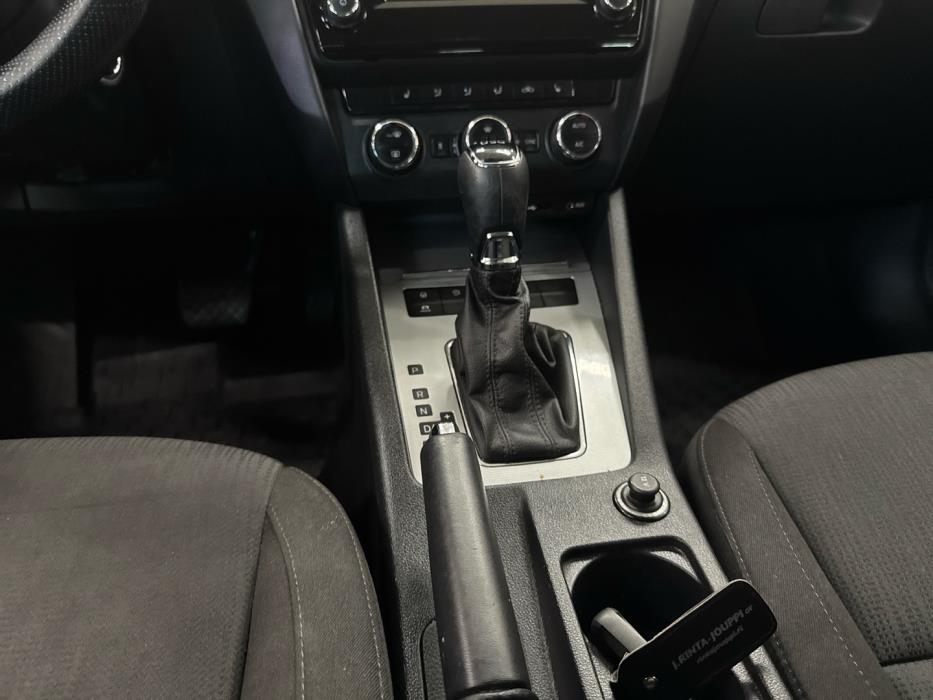 SKODA Octavia 2016