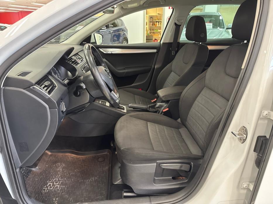 SKODA Octavia 2016
