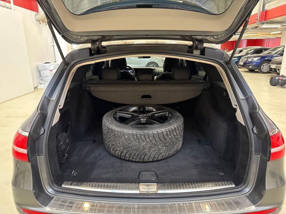 MERCEDES-BENZ E 2016