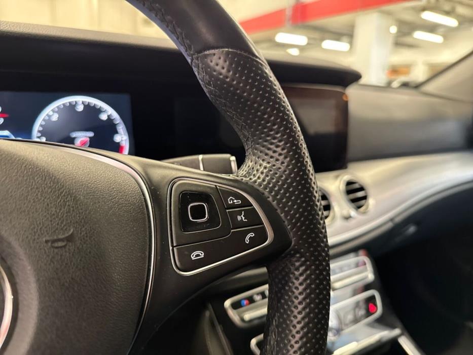 MERCEDES-BENZ E 2016