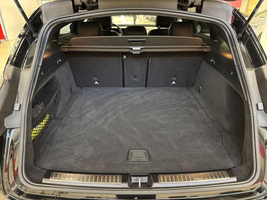 MERCEDES-BENZ EQC 2022