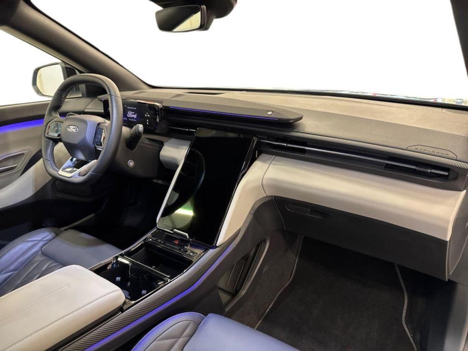 FORD Explorer 2024