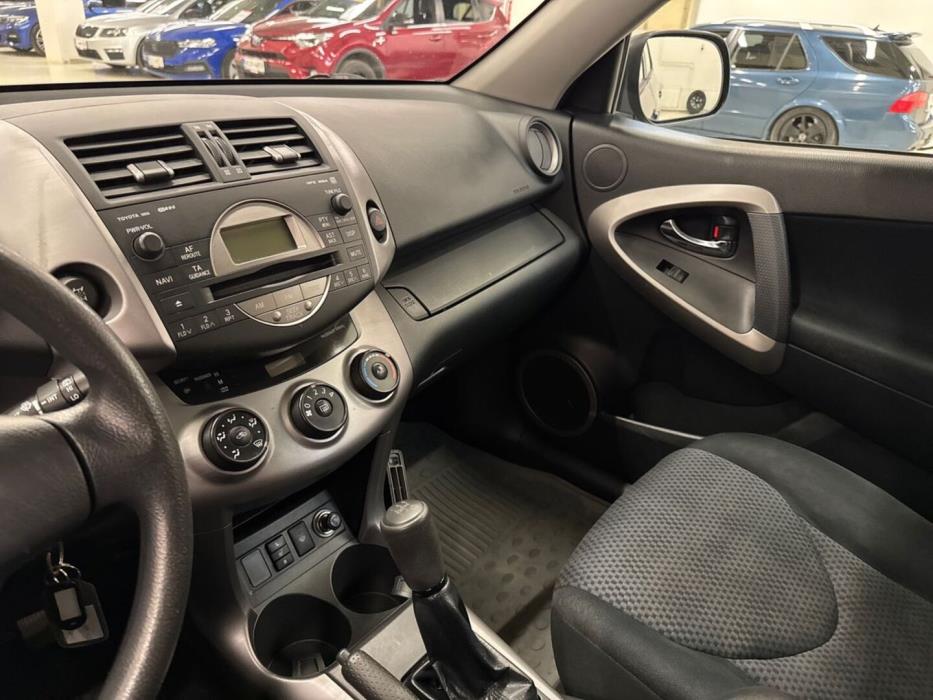 TOYOTA RAV4 2006