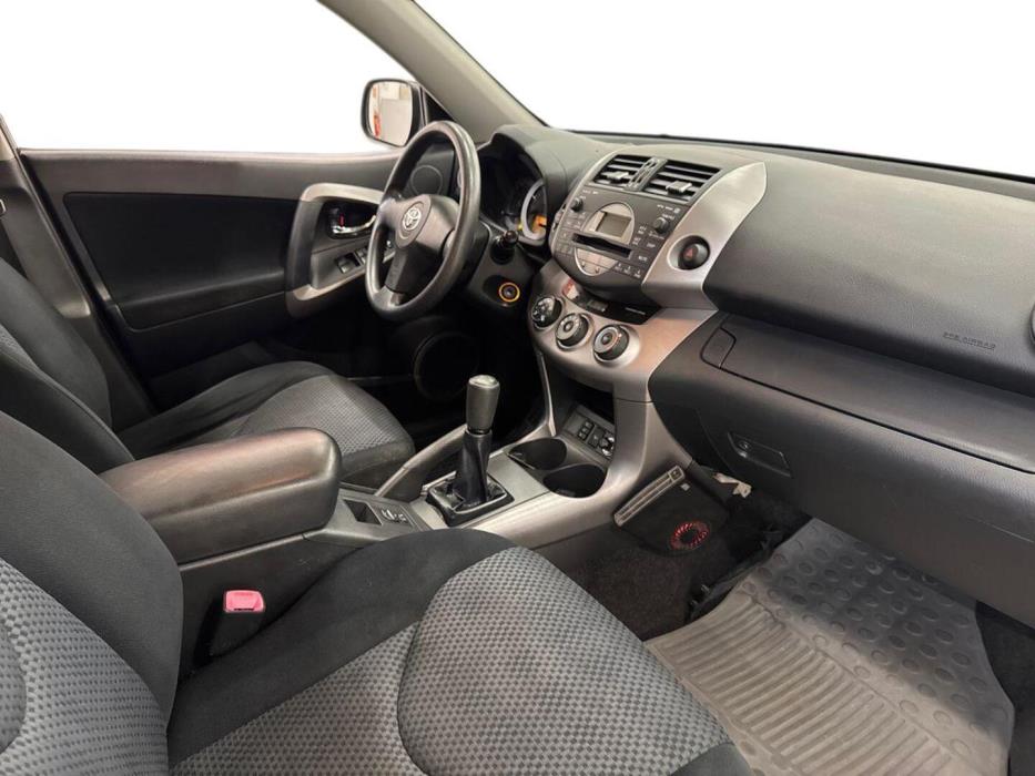 TOYOTA RAV4 2006