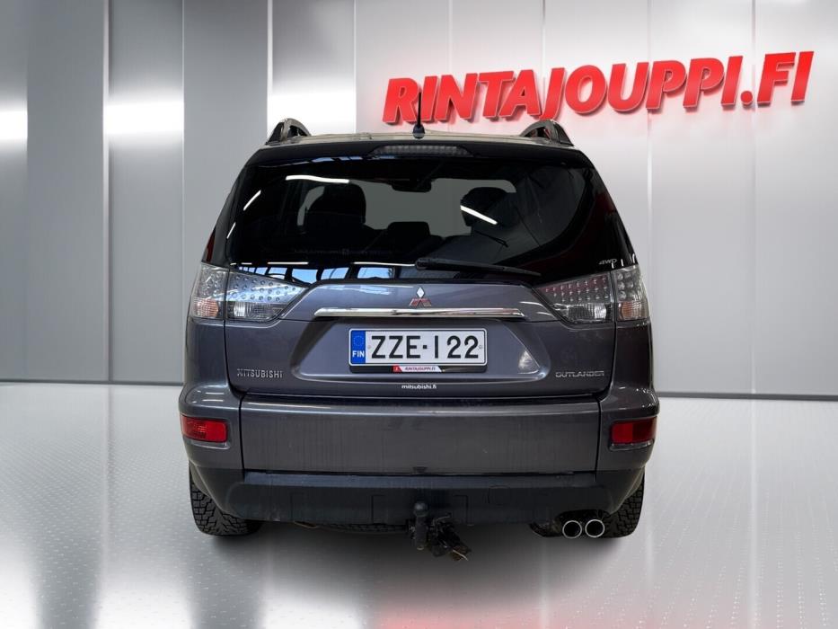 MITSUBISHI Outlander 2012