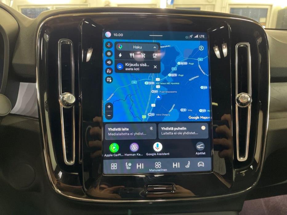 VOLVO C40 2024