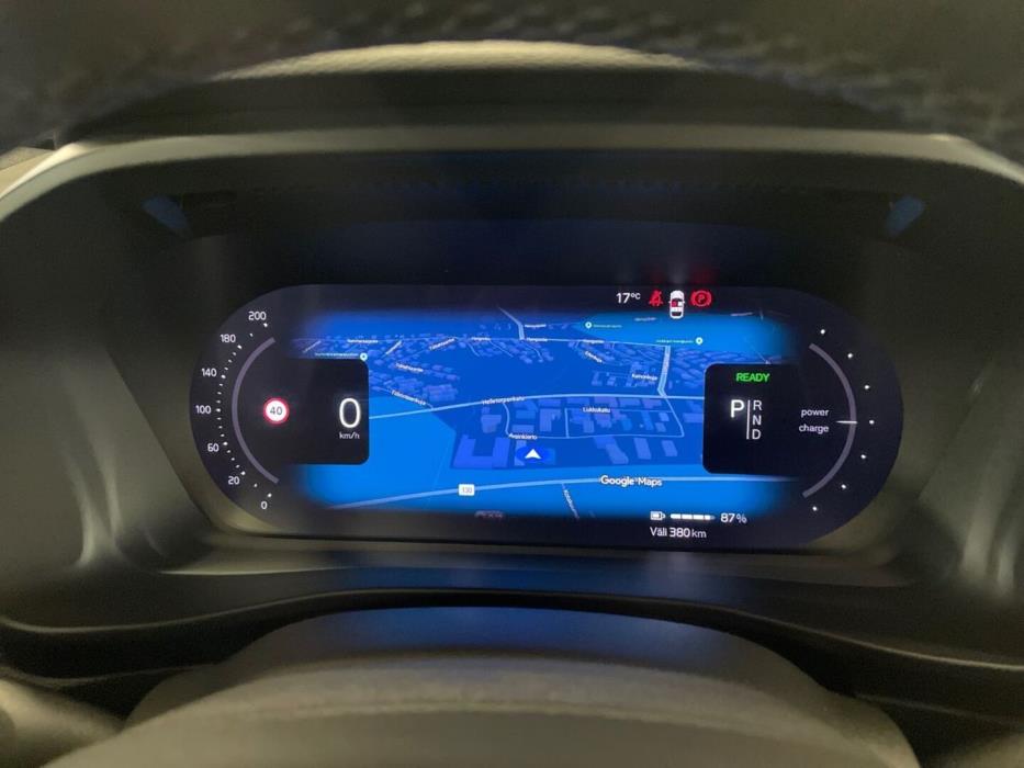 VOLVO C40 2024