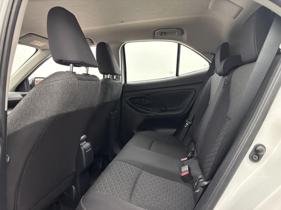 TOYOTA Yaris Cross 2023