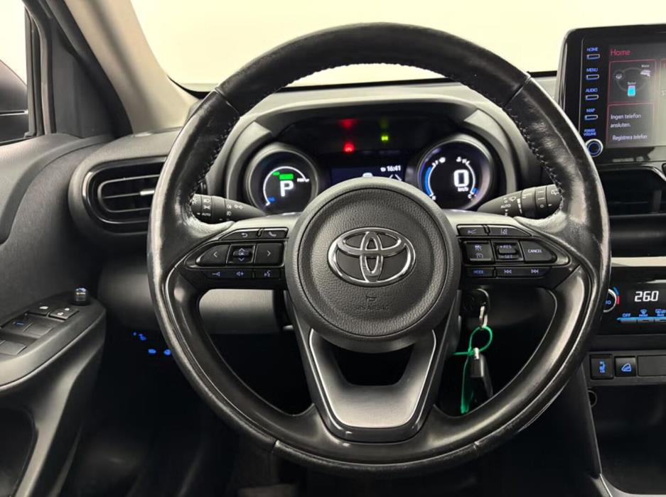TOYOTA Yaris Cross 2023