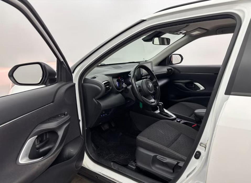 TOYOTA Yaris Cross 2023