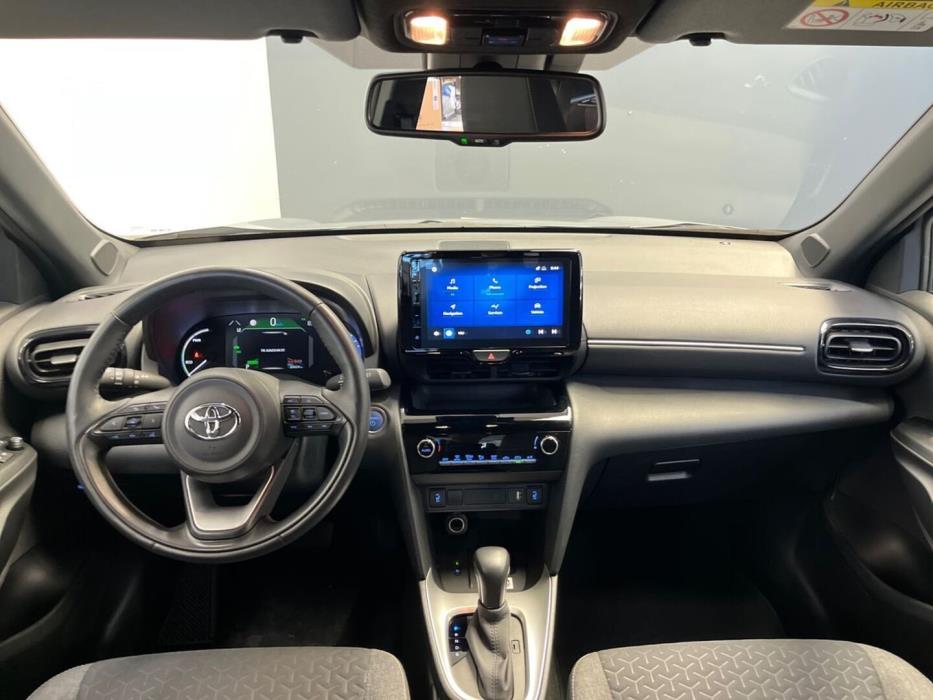 TOYOTA Yaris Cross 2024