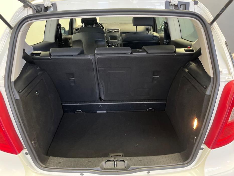 MERCEDES-BENZ A 2010