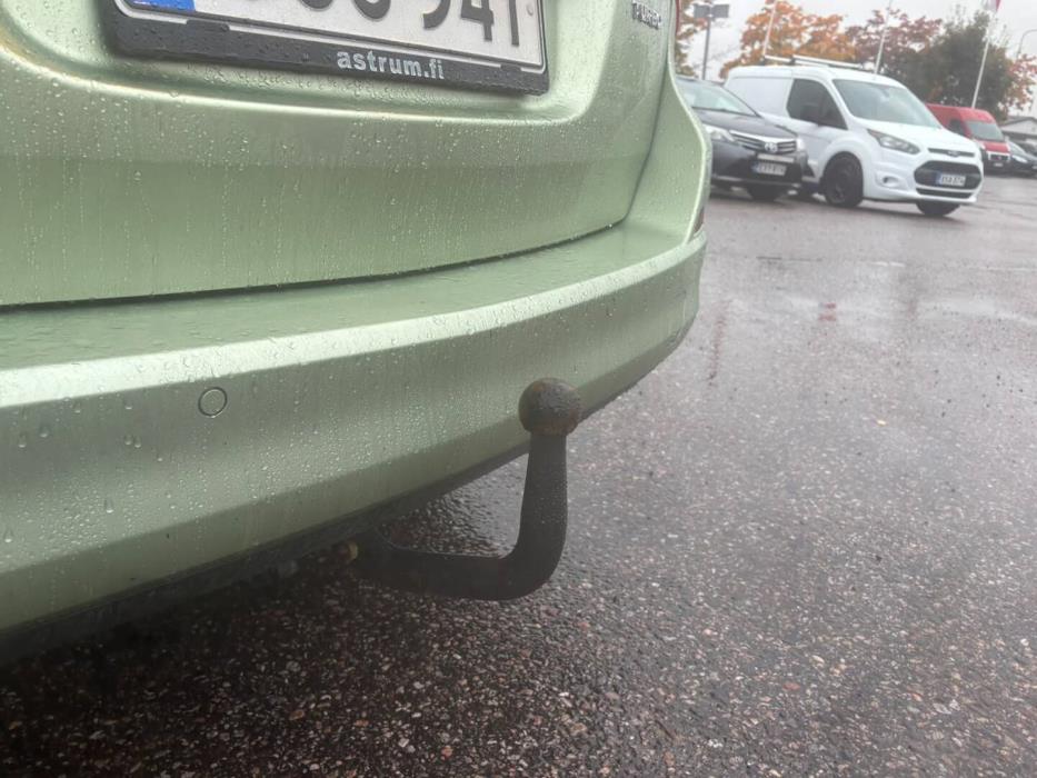 OPEL Astra 2011