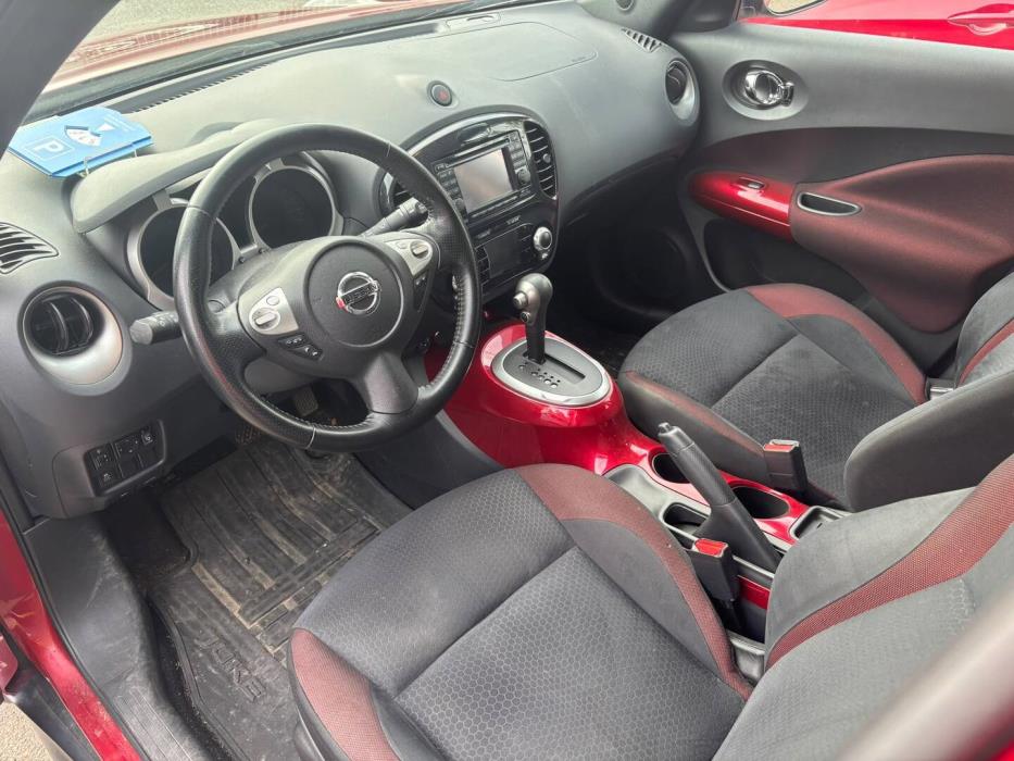 NISSAN Juke 2011