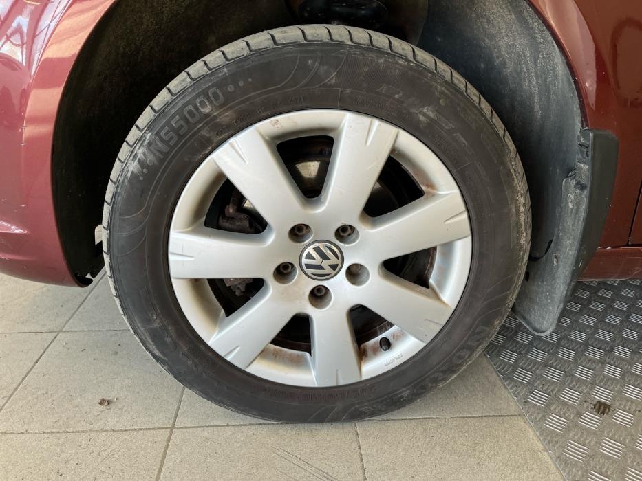 VOLKSWAGEN Caddy 2013