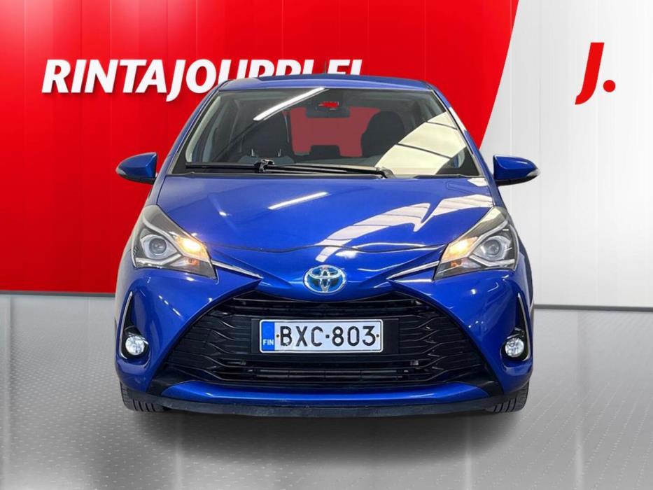 TOYOTA Yaris 2017