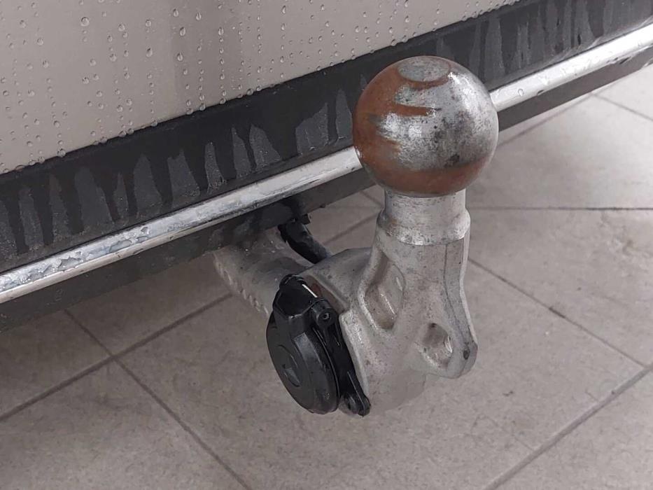 MERCEDES-BENZ C 2019