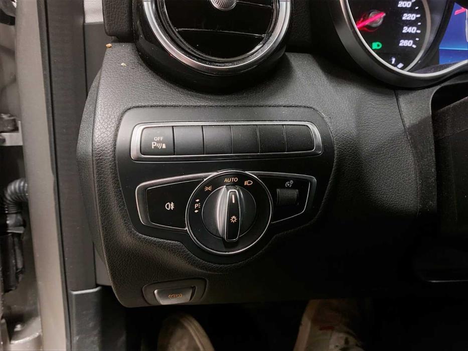 MERCEDES-BENZ C 2019