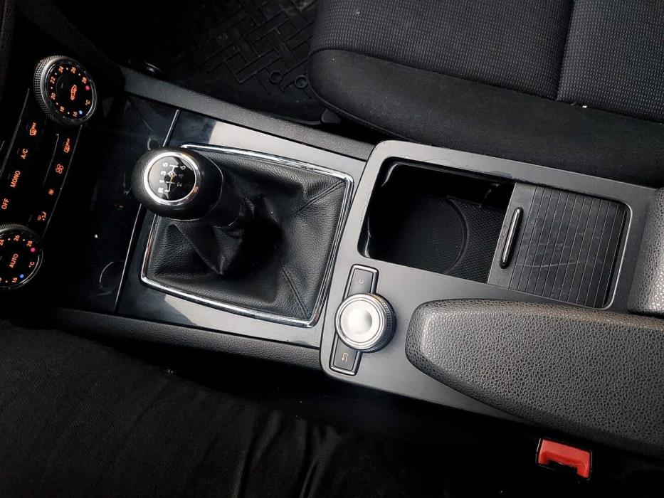 MERCEDES-BENZ C 2011