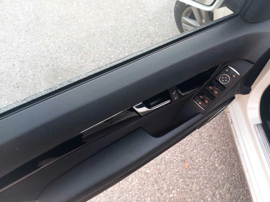 MERCEDES-BENZ C 2011