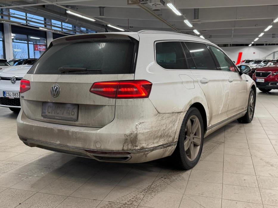 VOLKSWAGEN Passat 2016