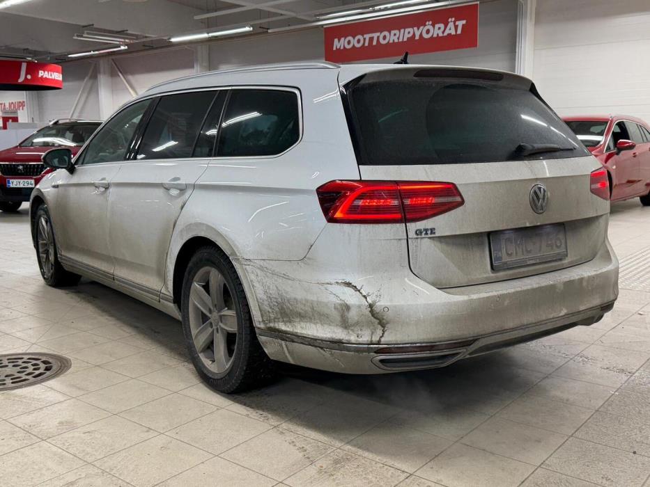 VOLKSWAGEN Passat 2016