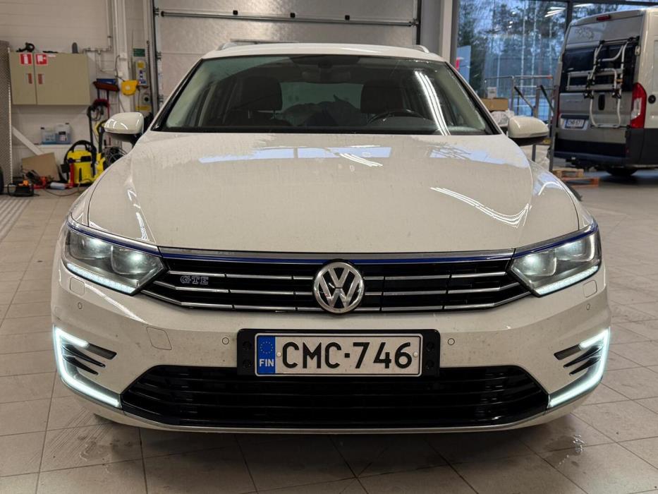 VOLKSWAGEN Passat 2016
