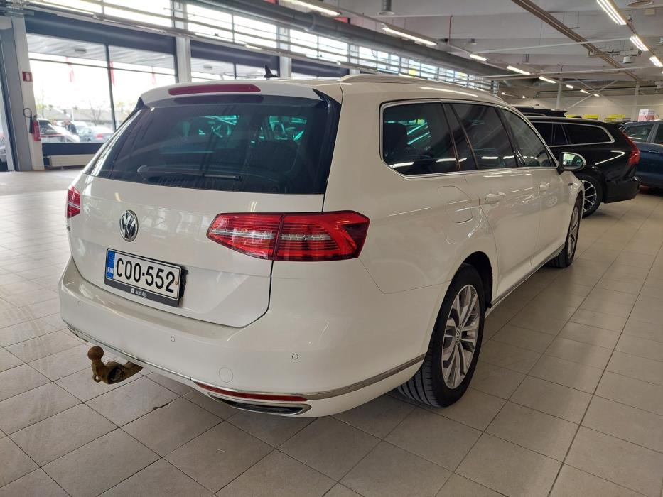 VOLKSWAGEN Passat 2016