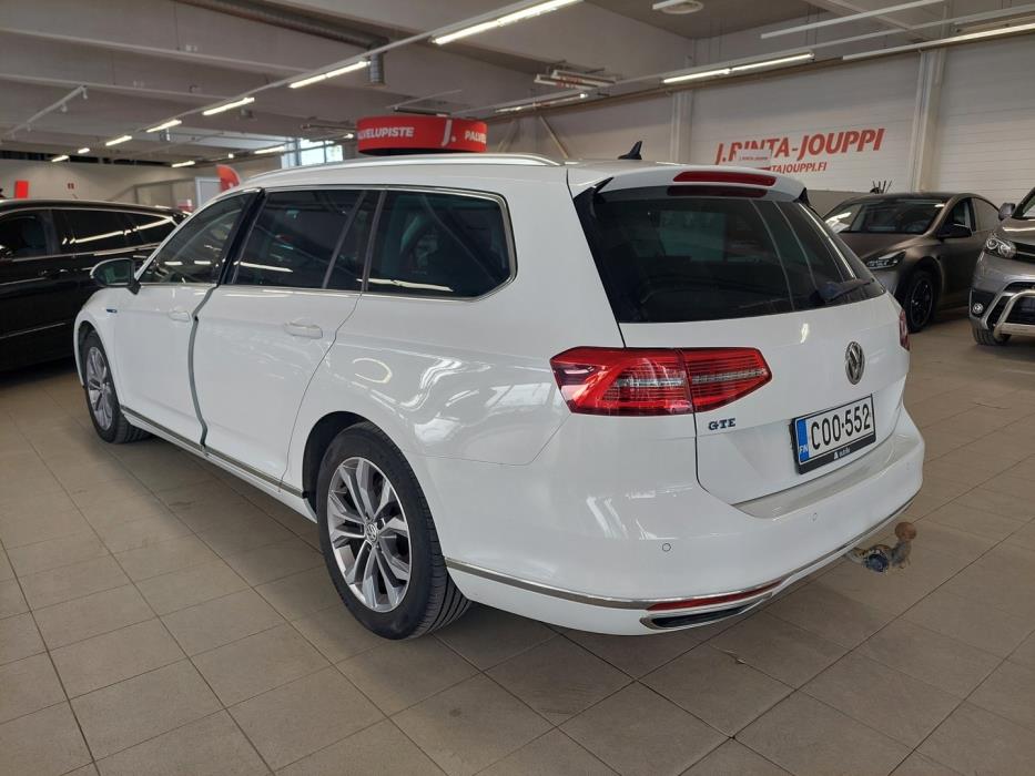 VOLKSWAGEN Passat 2016