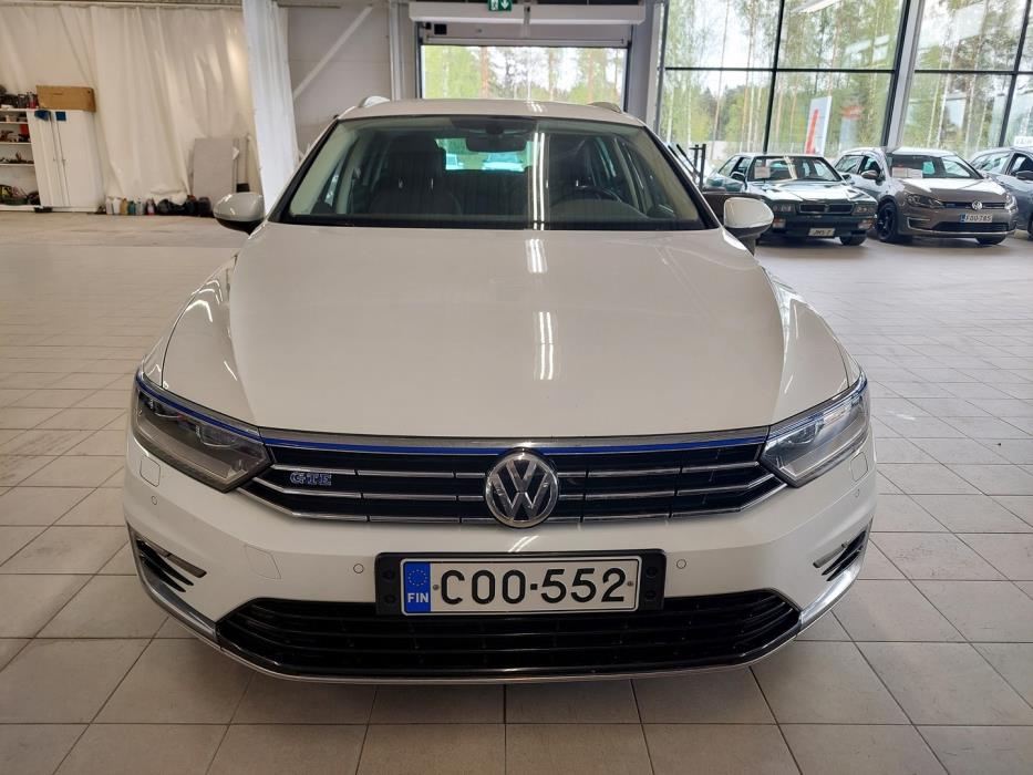 VOLKSWAGEN Passat 2016