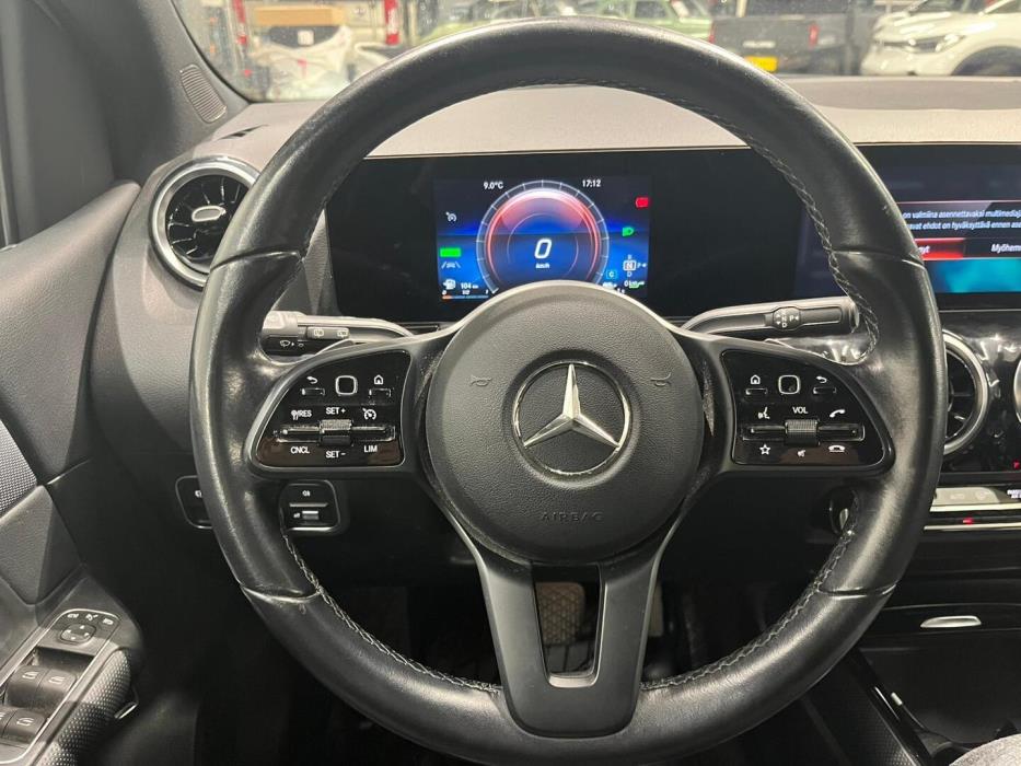 MERCEDES-BENZ B 2020